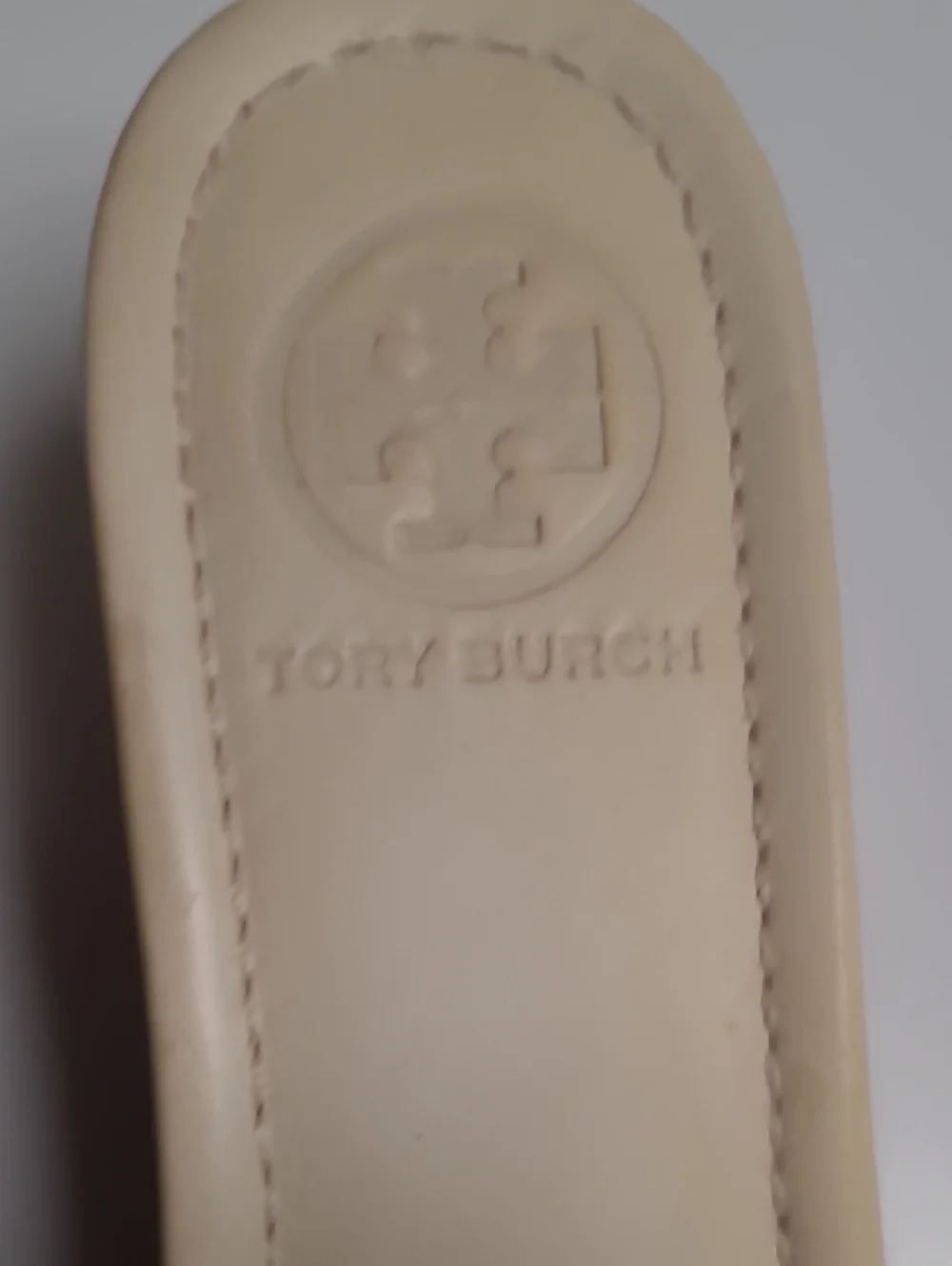 Tory Burch Pale Yellow Patent Slide Mules with Gold Hardware - Size 6.5